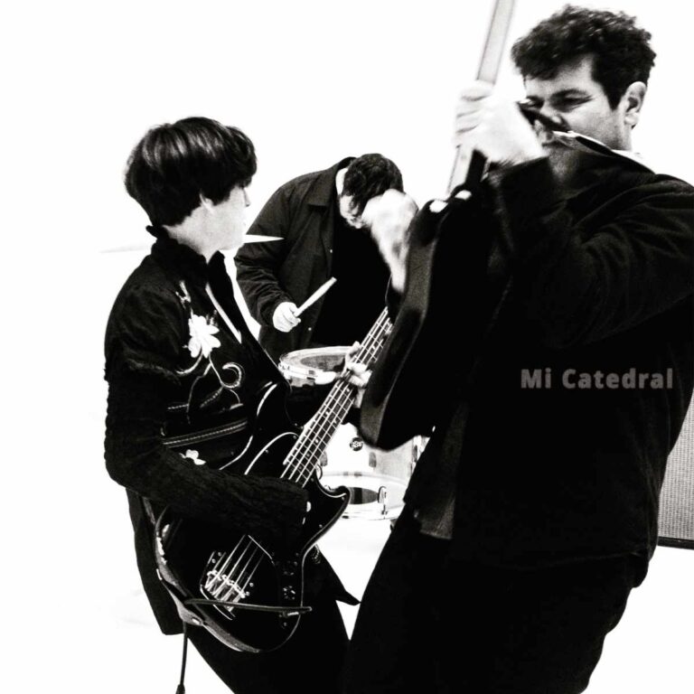 TRIÁNGULO DE AMOR BIZARRO – MI CATEDRAL (SONIDO MUCHACHO, LP COLOR/LP/CD)